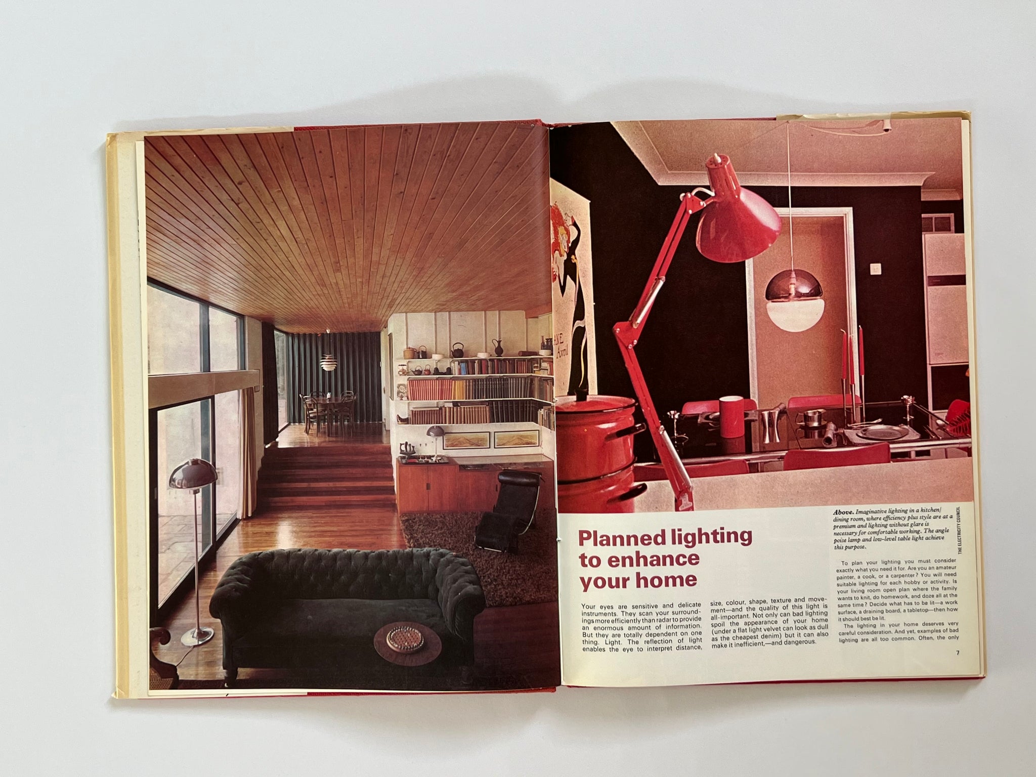 Home decorating using light
