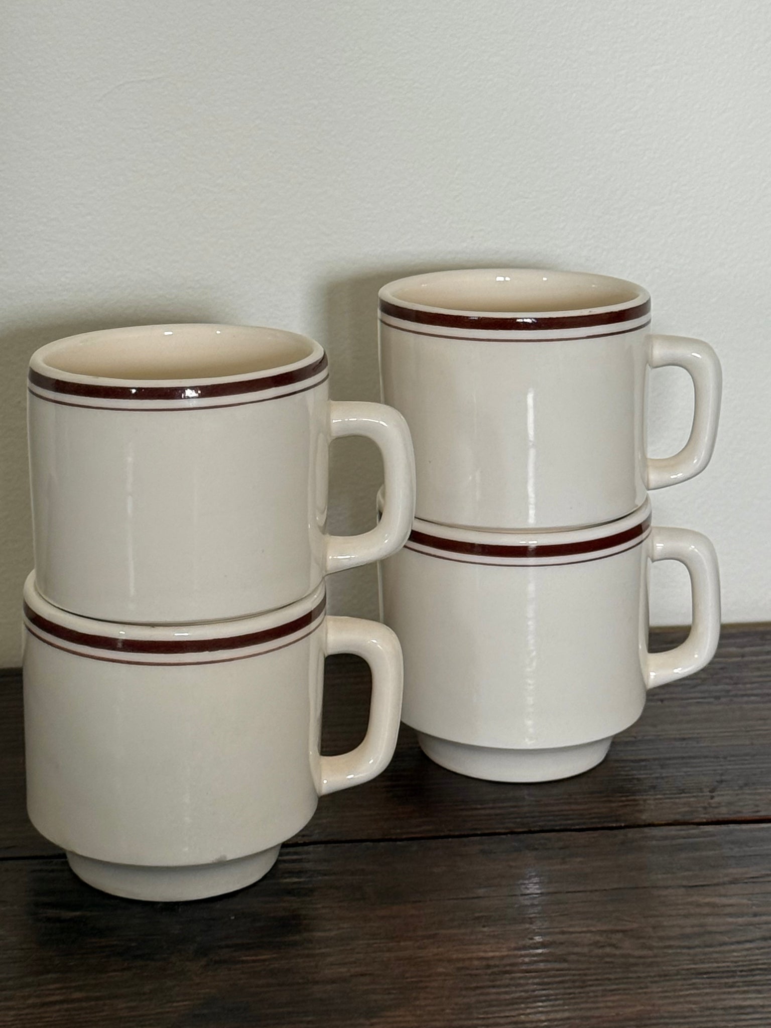 Brown striped mug set