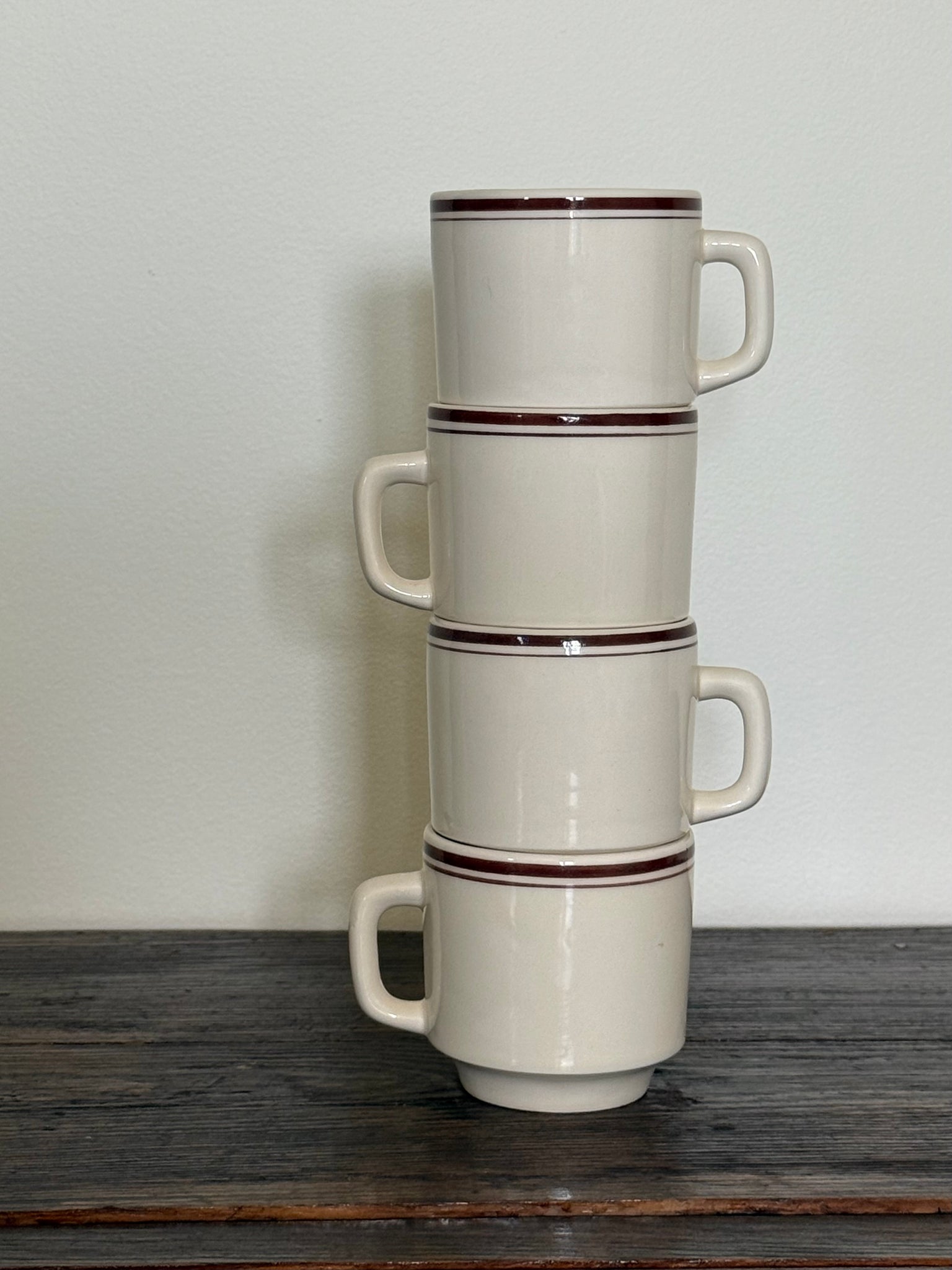 Brown striped mug set