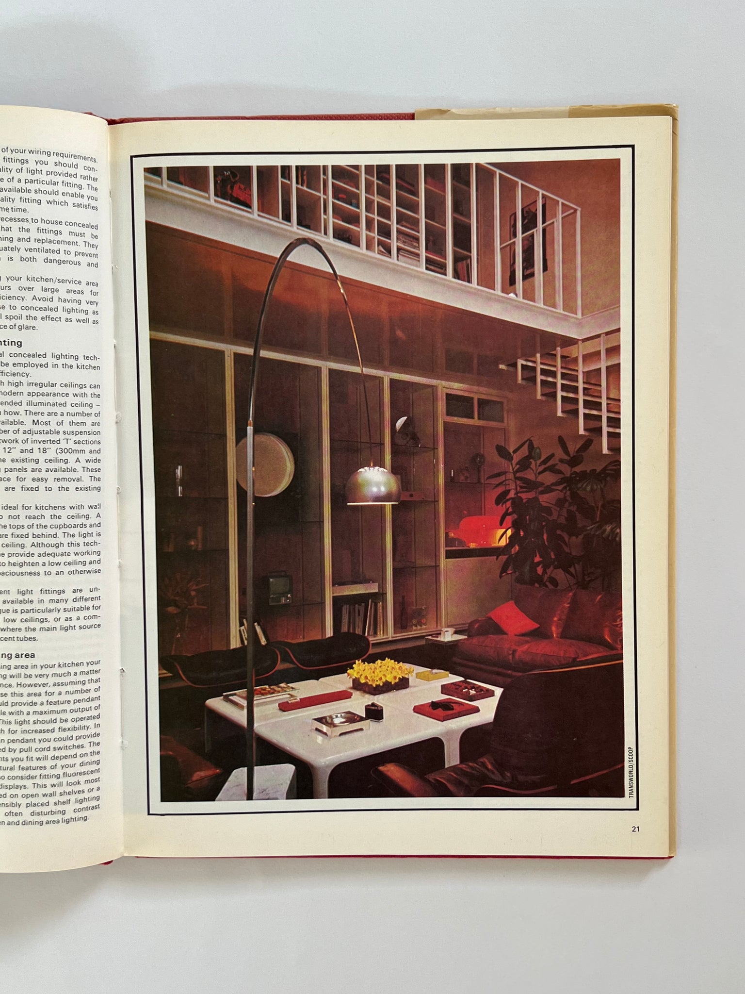 Home decorating using light