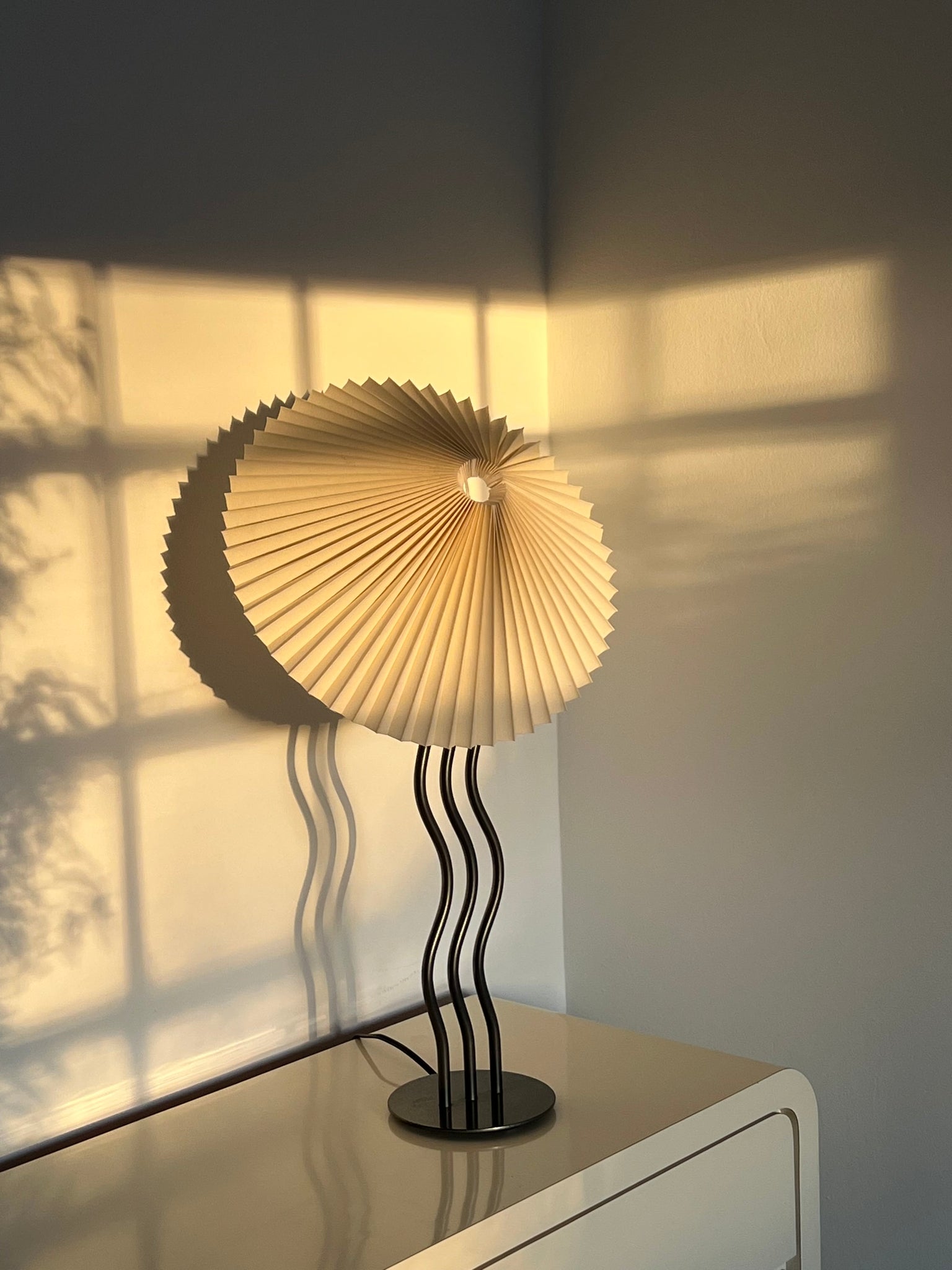 Post Modern Squiggle Lamp