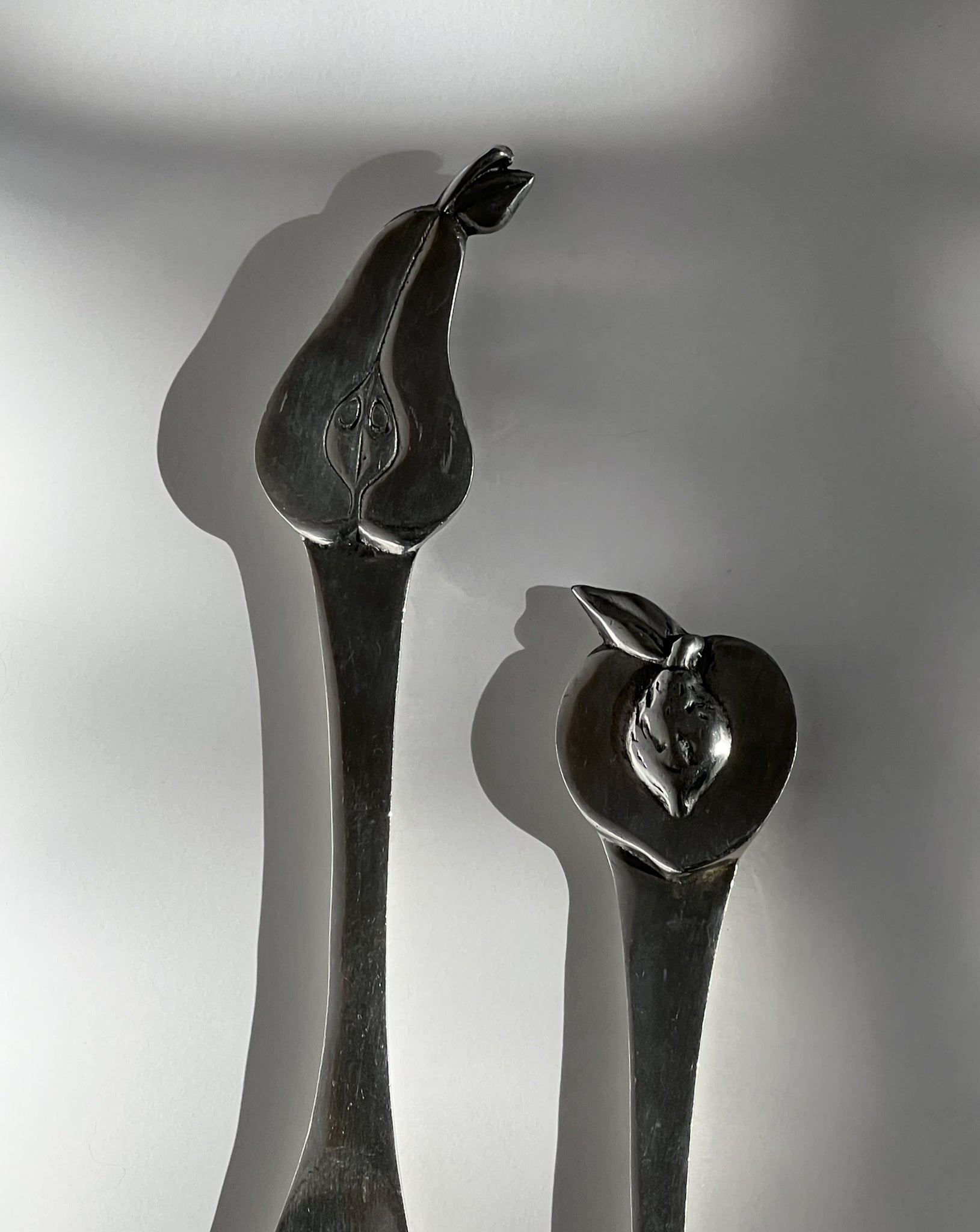 Fruit salad servers