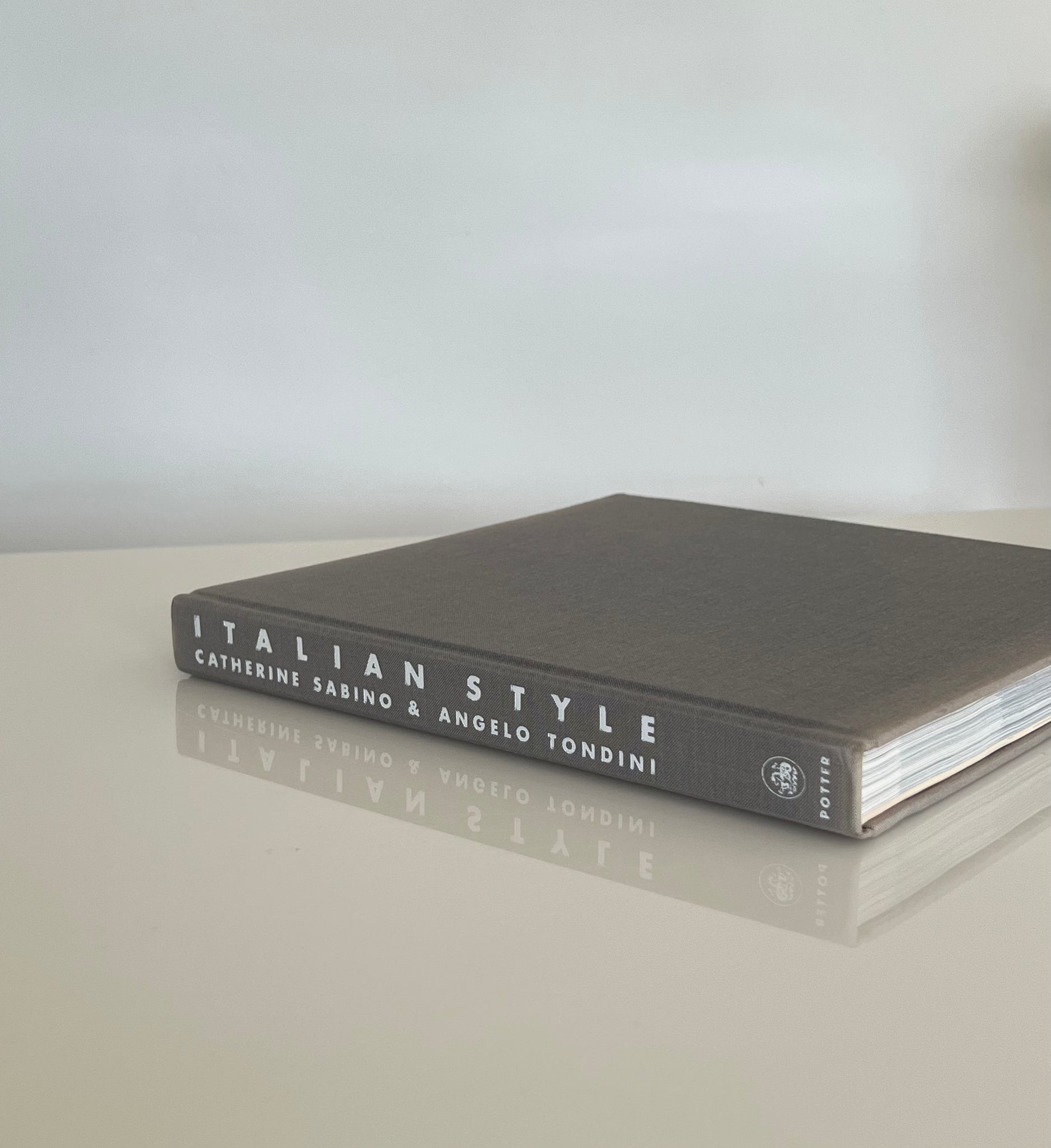 Italian Style by Catherine Sabino & Angelo Tondini