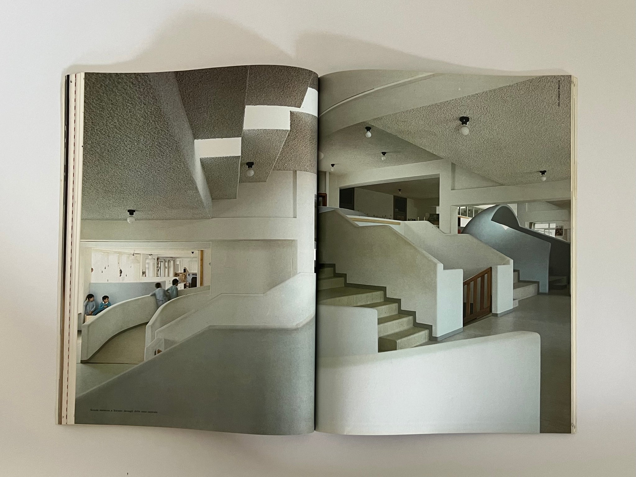 1982 DOMUS MAGAZINE