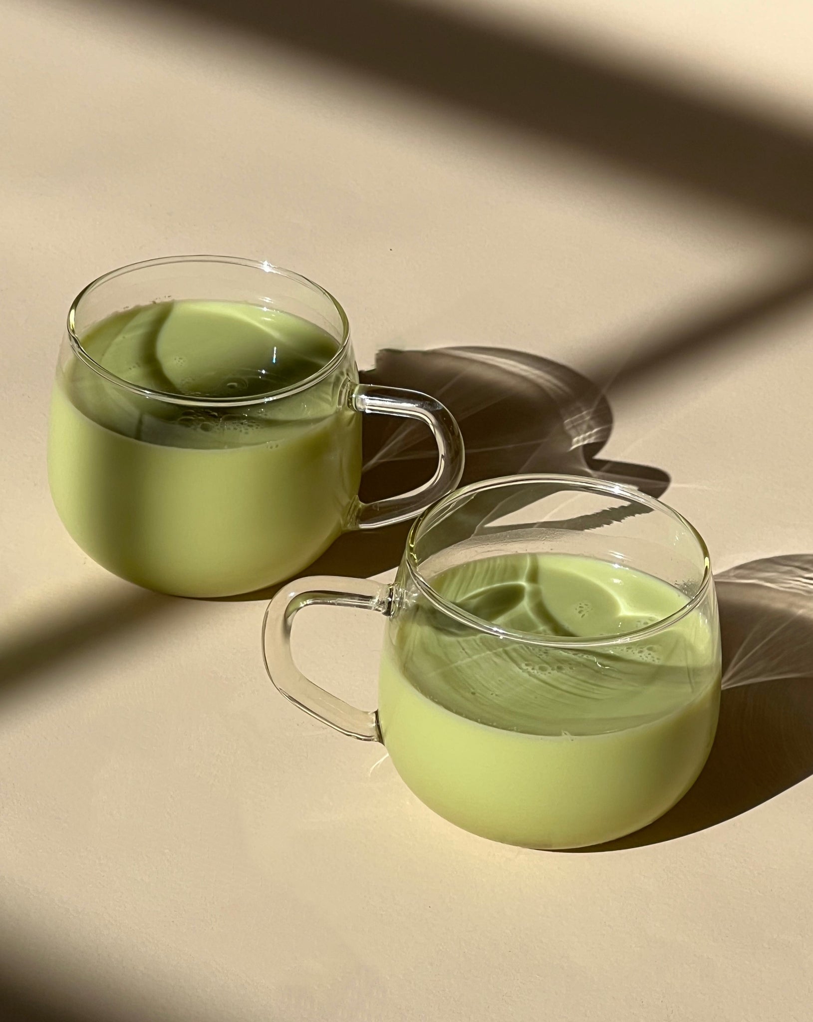 GLASS MUGS