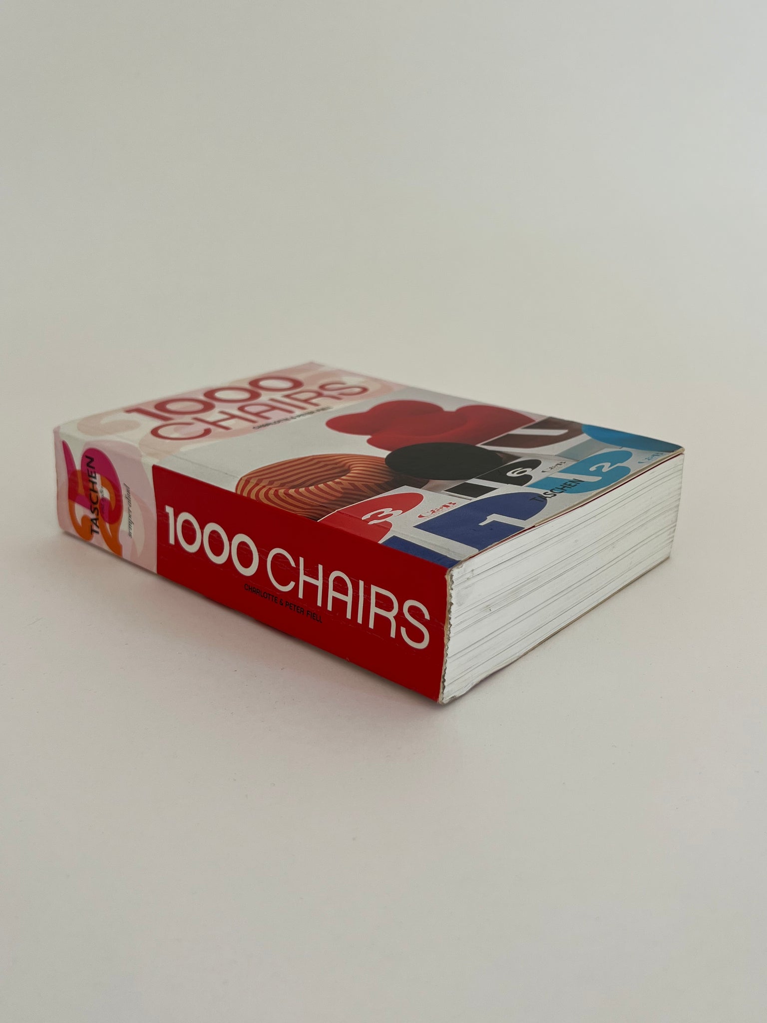 1000 Chairs by CHARLOTTE & PETER FIELL