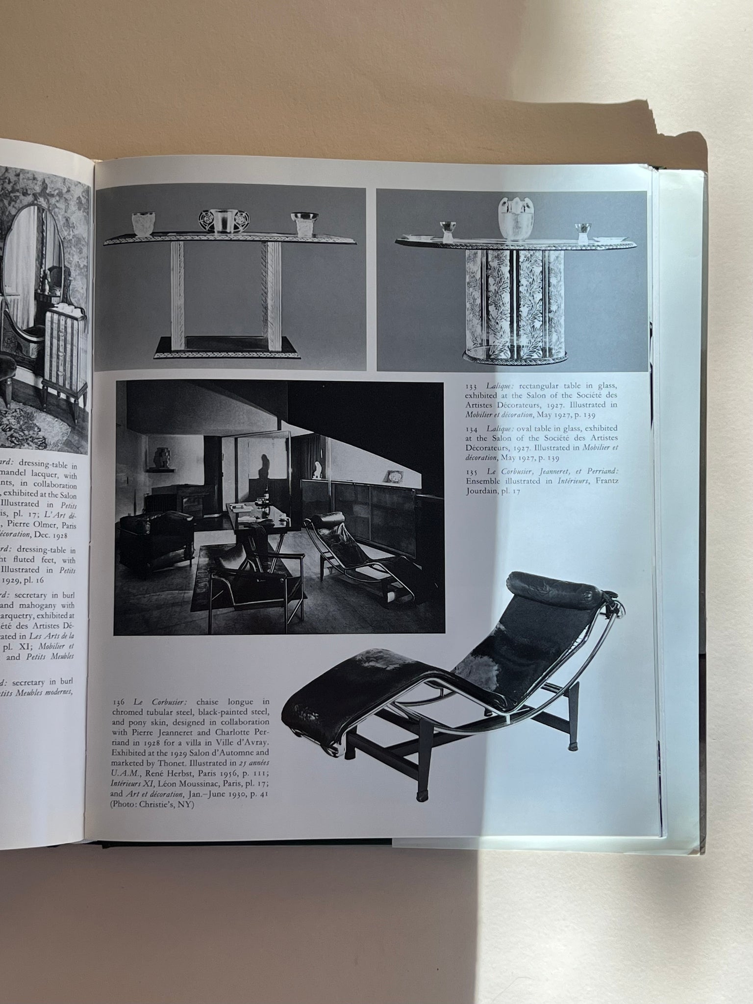 Art Deco Furniture by Alastair Duncan 1984