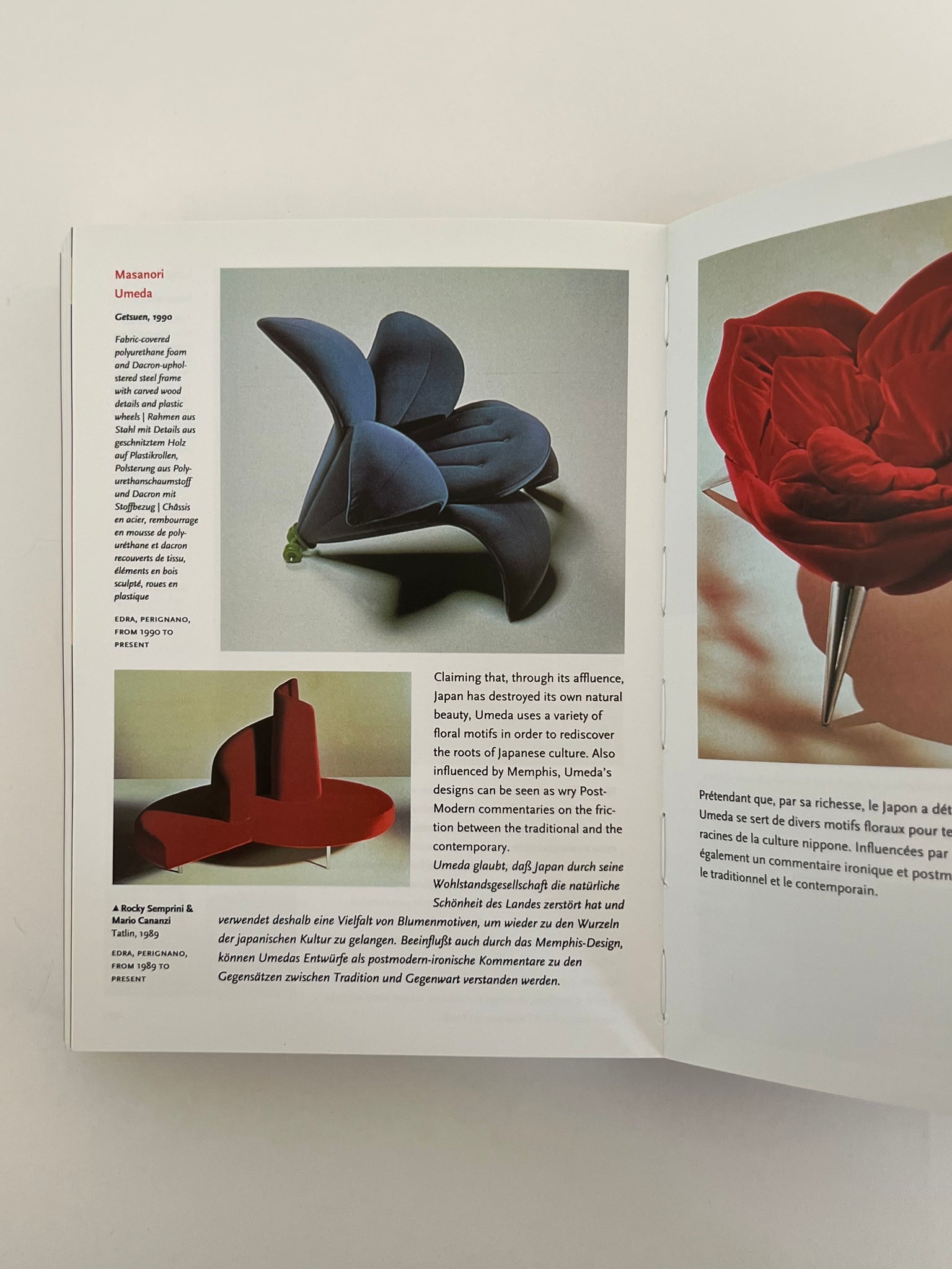 1000 Chairs by CHARLOTTE & PETER FIELL