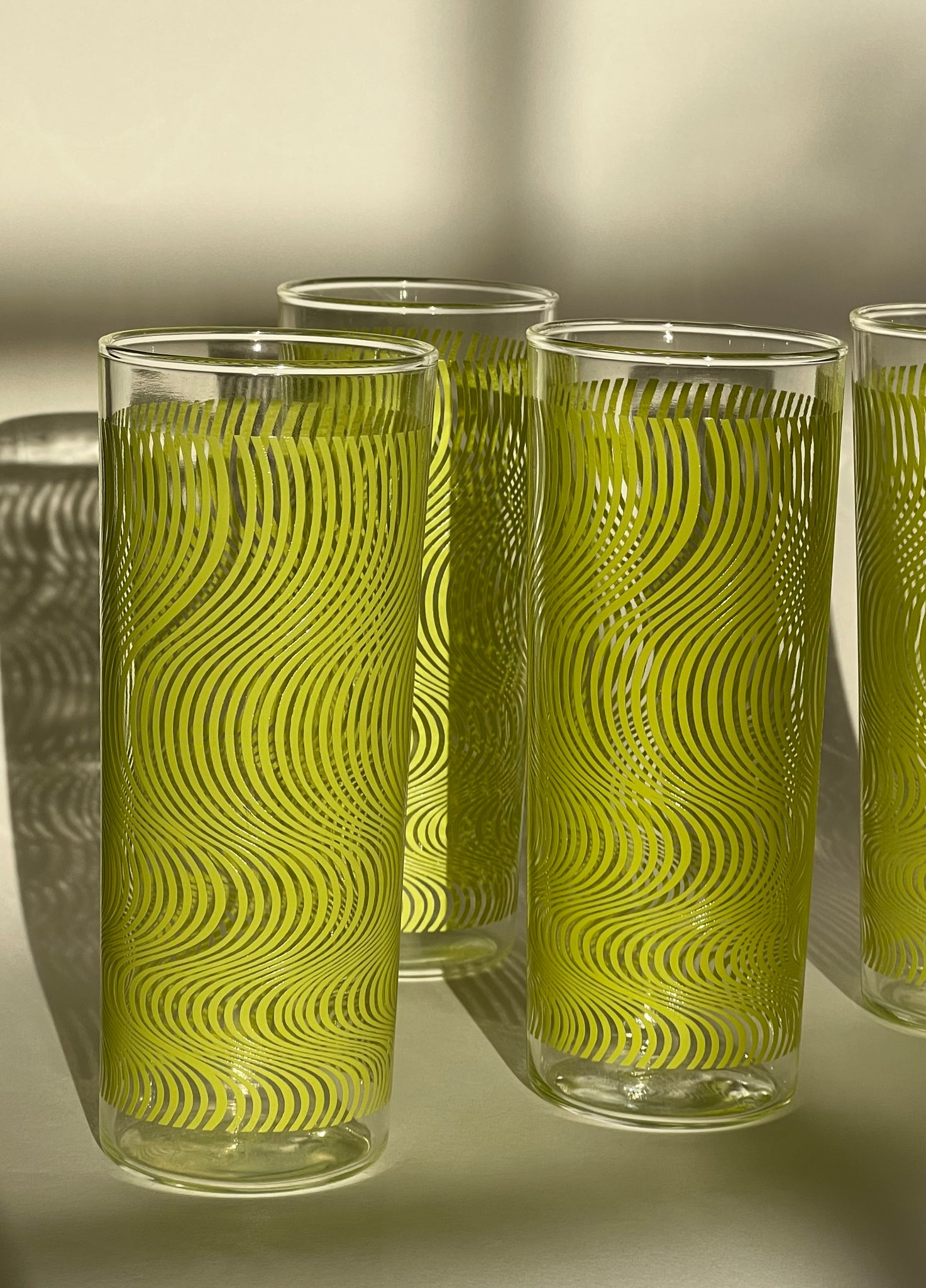 Set of 4 psychedelic glasses